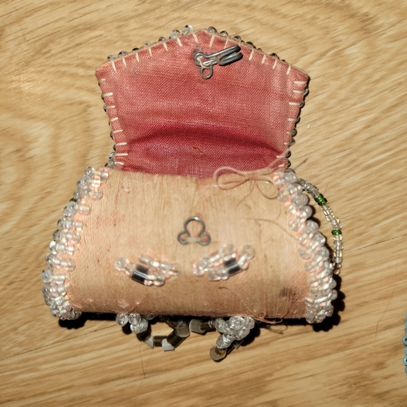 Antique Native American Mini Purses - Picture 9 of 9